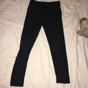 black cropped leggings